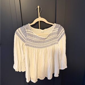 Fun GAP White 3/4 sleeve tee with blue smocking embroidery